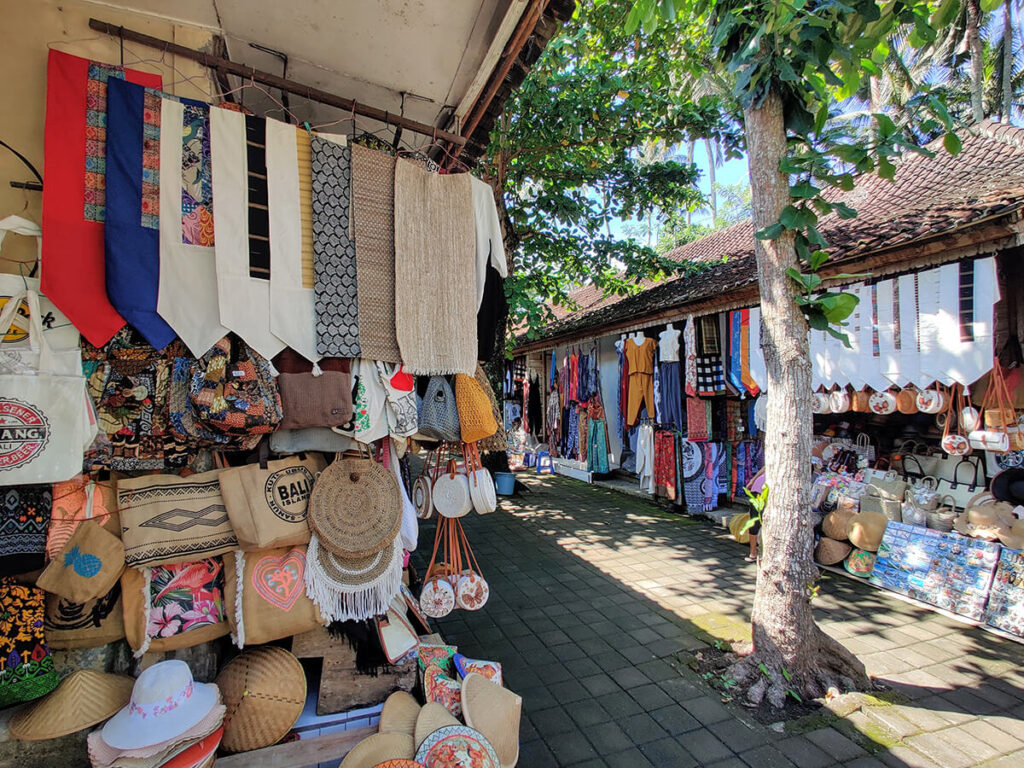 Goa Gajah market