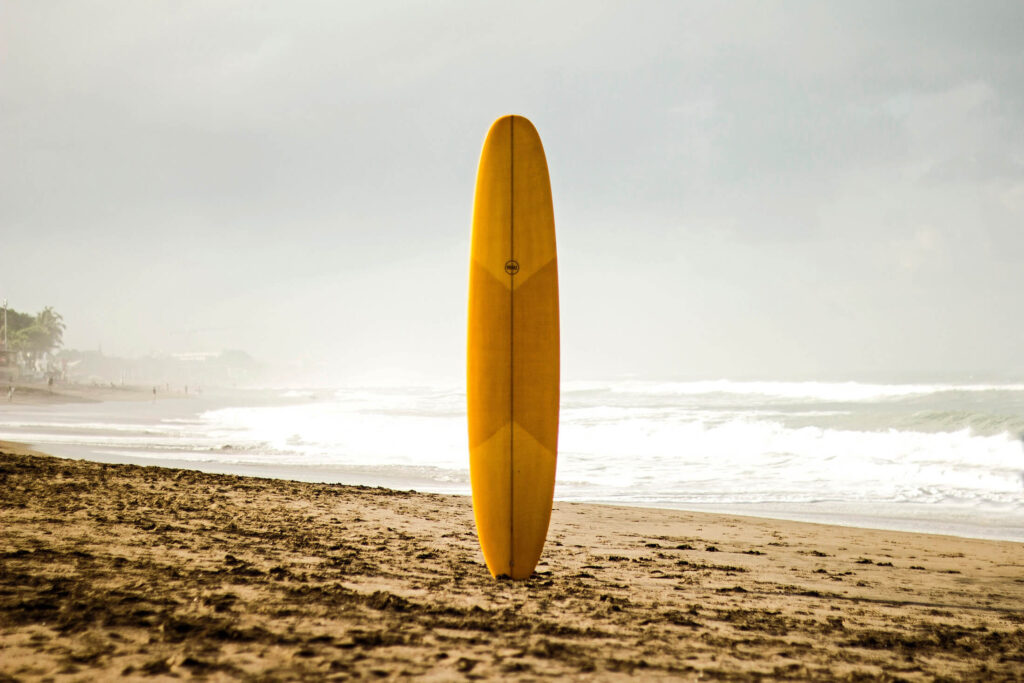 Longboard - Surfing for beginners in Bali